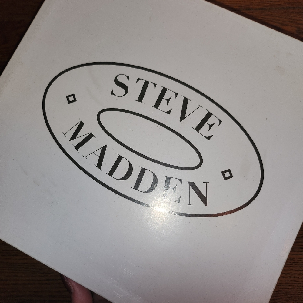 Steve Madden Black Espadrille Wedges - Picture 8 of 8